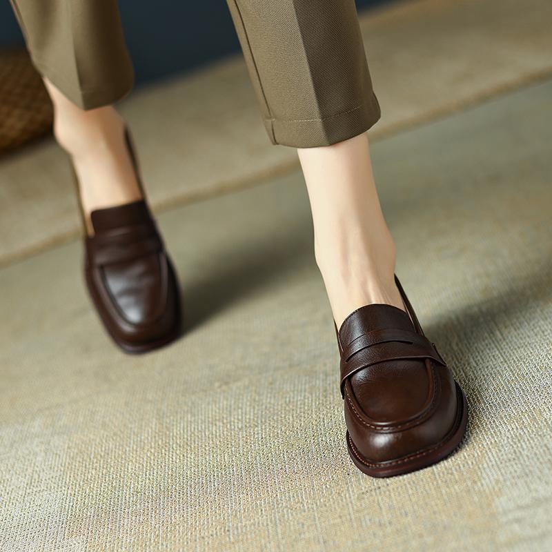 Fashion Versatile Ultra-Light Round-Toe Shallow Leather Shoes Brown Chunky Heel Single Shoes - Image 2